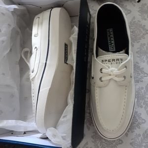 Sperrys slip on sneakers